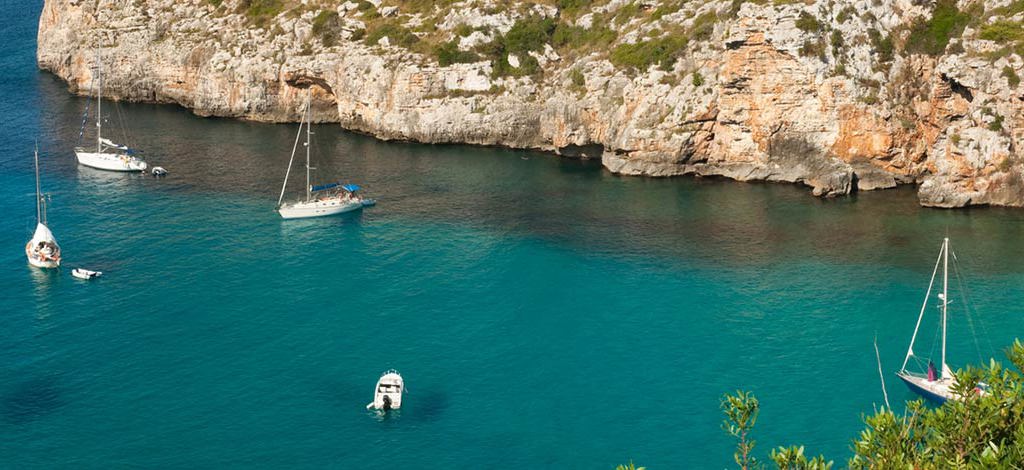 Hotels in Cala'n Porter