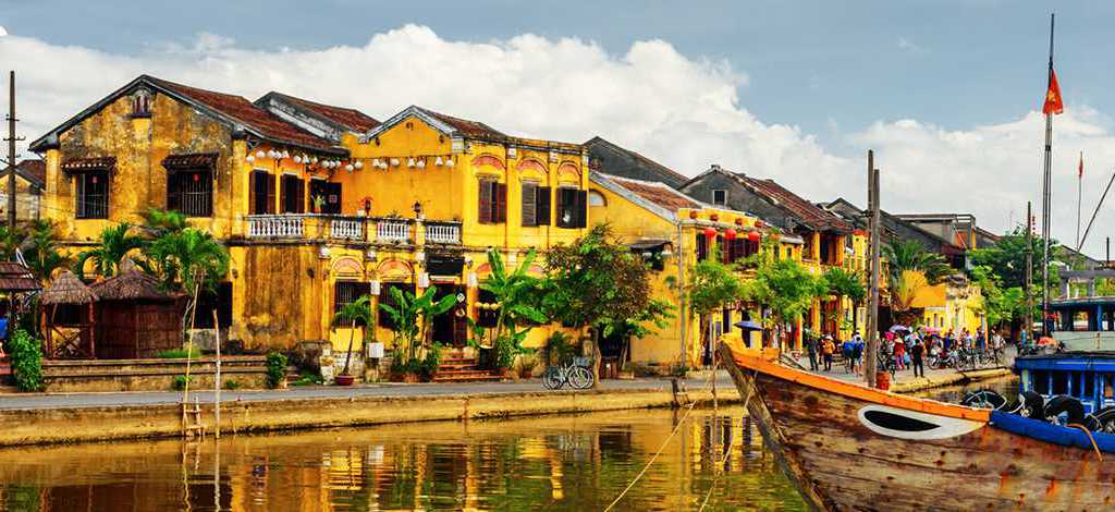 Holidays to Dien Ban