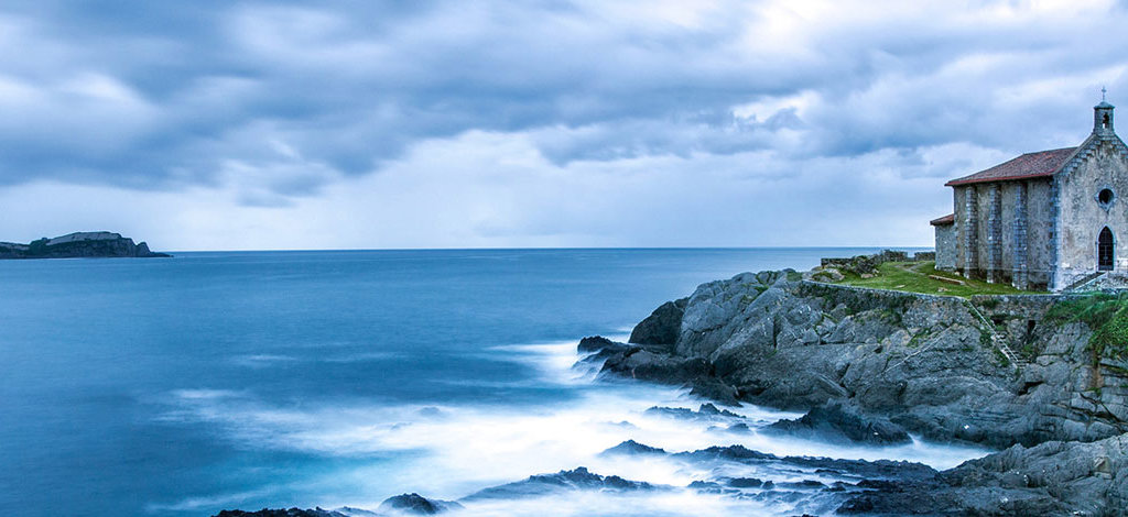 Holidays to Mundaka