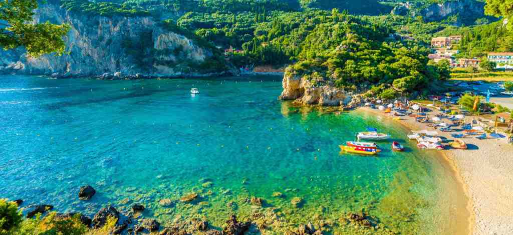 Holidays to Paramonas