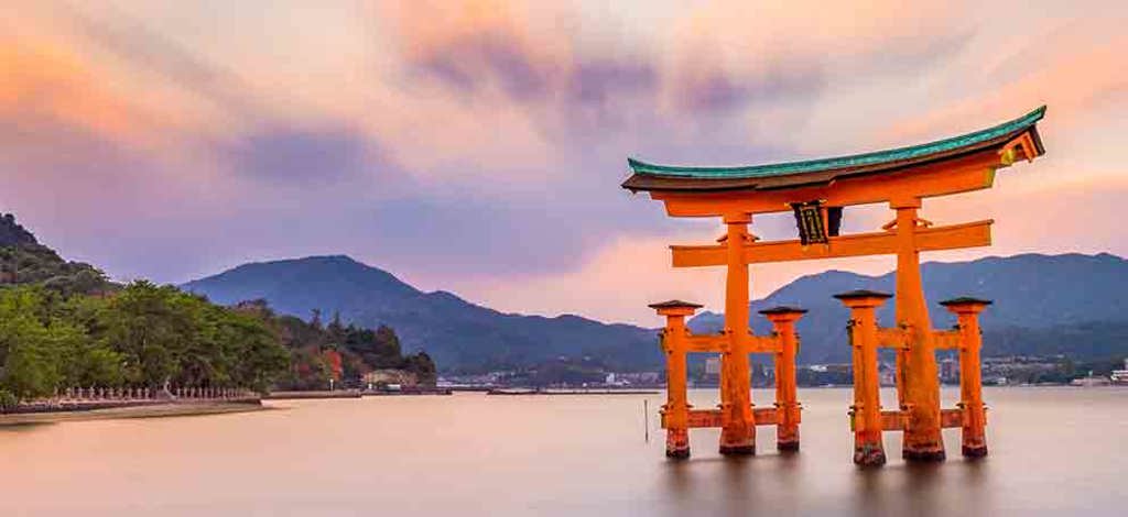 Holidays to Hatsukaichi
