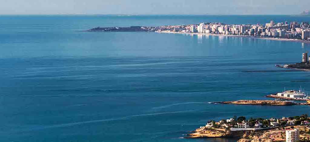 Hotels in Campello