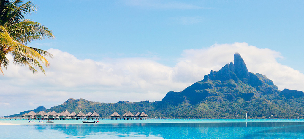 Holidays to Rangiroa Atoll